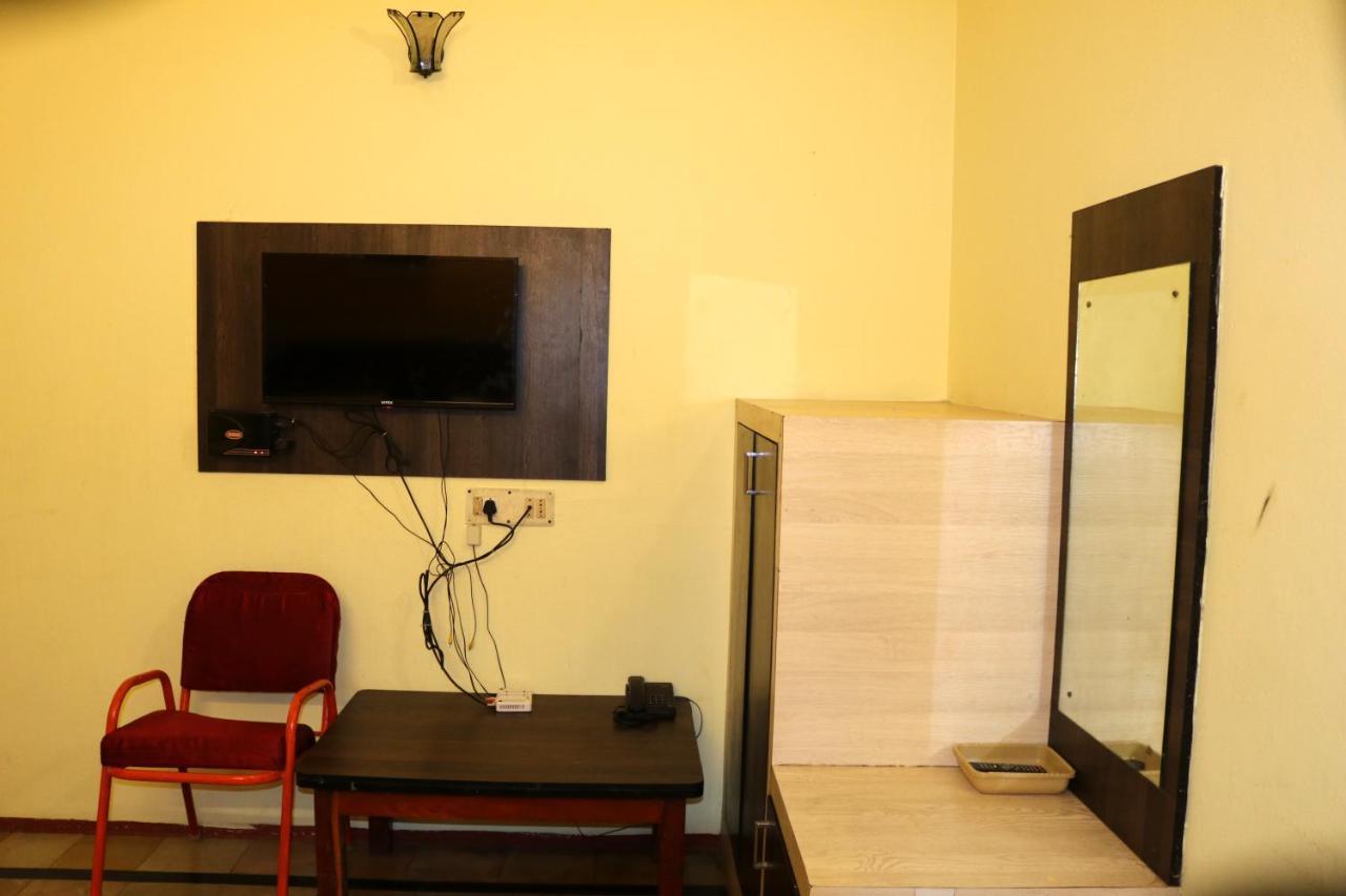 Hotel Siva Sakthi Tiruvannāmalai Εξωτερικό φωτογραφία