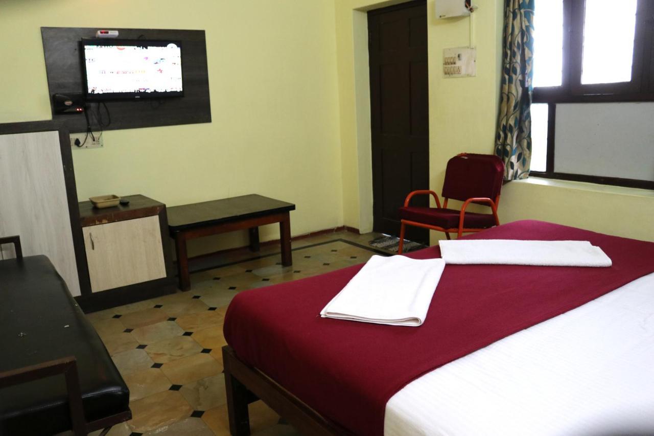 Hotel Siva Sakthi Tiruvannāmalai Εξωτερικό φωτογραφία