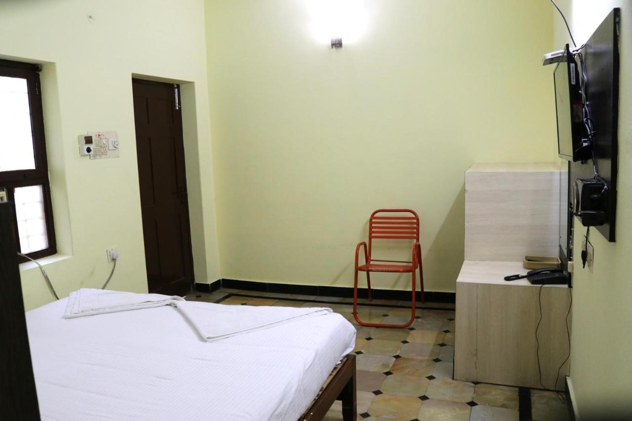 Hotel Siva Sakthi Tiruvannāmalai Εξωτερικό φωτογραφία