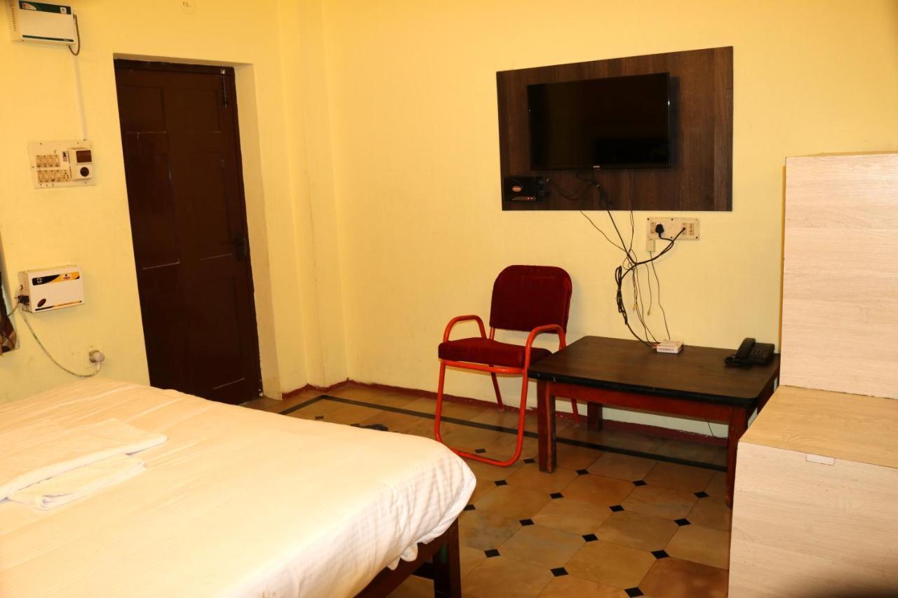 Hotel Siva Sakthi Tiruvannāmalai Εξωτερικό φωτογραφία